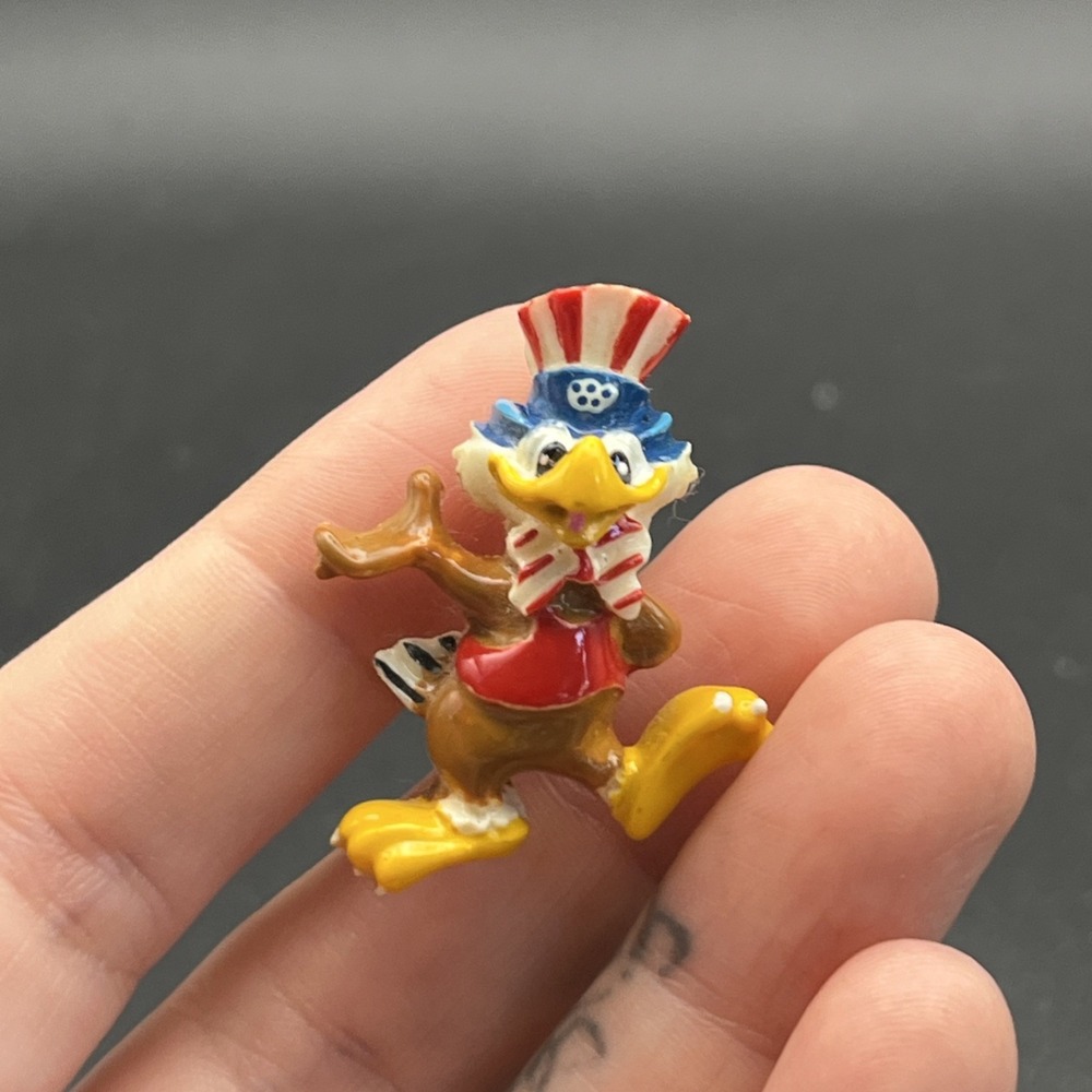 Vintage 1984 Los Angeles Olympics Sam Eagle 3D Lapel Hat Pin